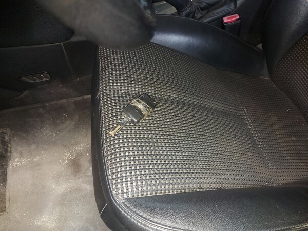 1#7028 Autovettura Peugeot in vendita - foto 12