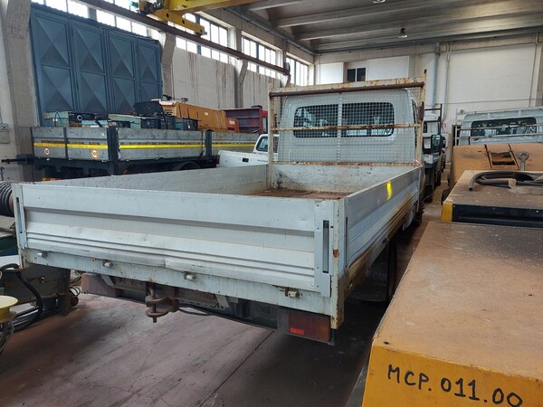 11#7028 Autocarro Iveco in vendita - foto 4