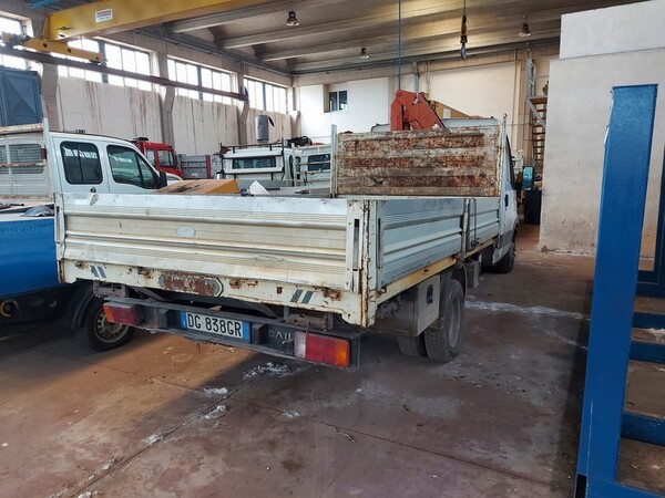 13#7028 Autocarro Iveco in vendita - foto 4