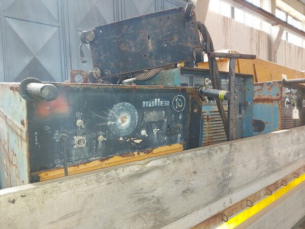 17#7028 Motocompressore Atlas e saldatrici in vendita - foto 9