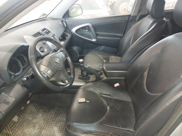 2#7028 Autovettura Toyota in vendita - foto 10