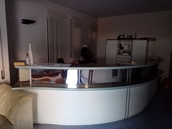 1#7030 Arredamento e macchine da ufficio in vendita - foto 2