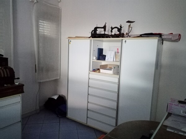 1#7030 Arredamento e macchine da ufficio in vendita - foto 4