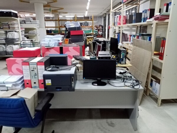 1#7030 Arredamento e macchine da ufficio in vendita - foto 9