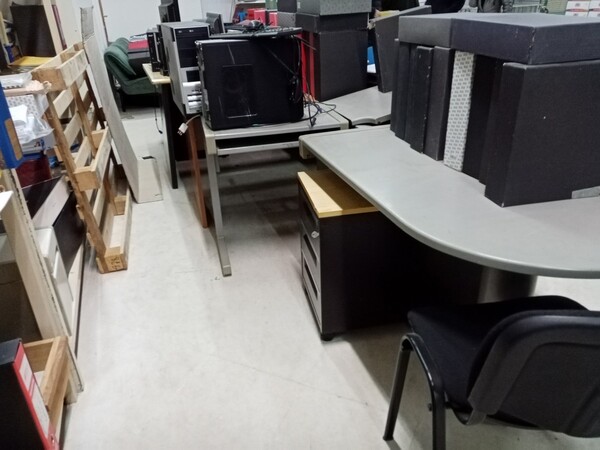 1#7030 Arredamento e macchine da ufficio in vendita - foto 14