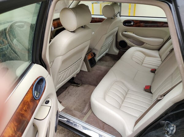 14#7030 Autovettura Jaguar in vendita - foto 13