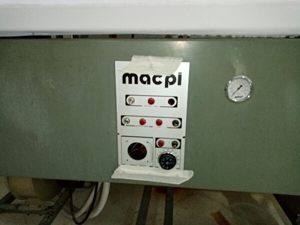 5#7030 Ferro da stiro e pressa stiratrice Macpi in vendita - foto 3