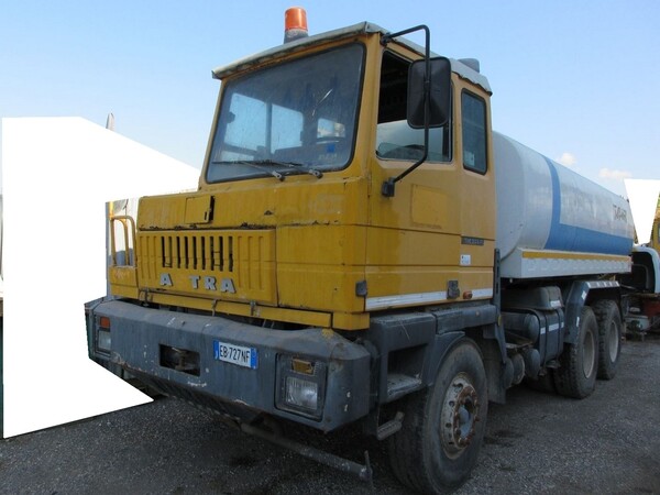 Autocarri in vendita