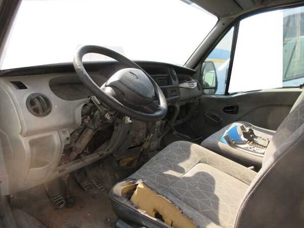 10#7037 Autocarro cassonato Renault in vendita - foto 9