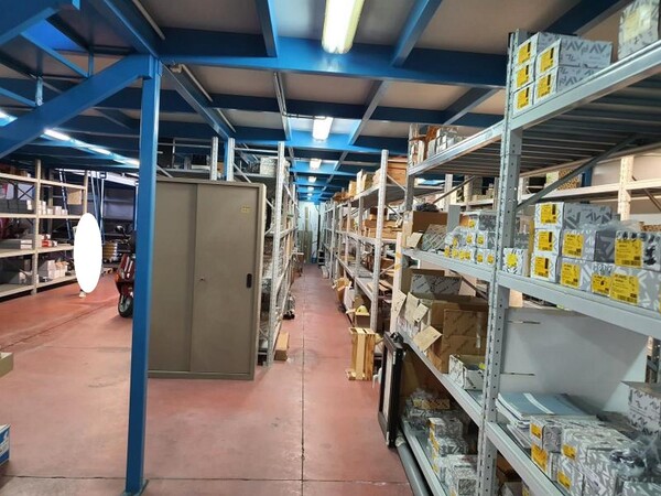 31#7040 Profilati in alluminio per produzione finestre in vendita - foto 11