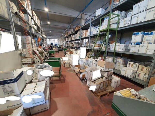 8#7040 Profilati in alluminio per produzione finestre in vendita - foto 1