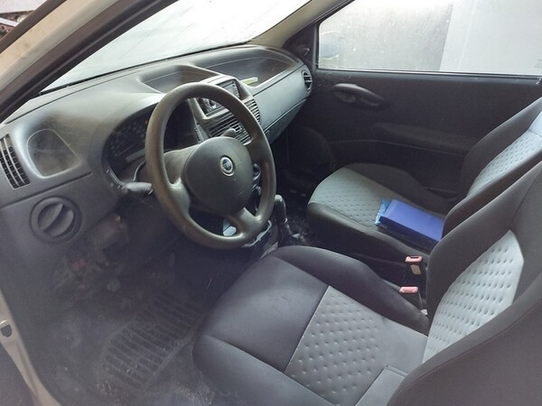 23#7042 Automobile Fiat Punto Van in vendita - foto 6