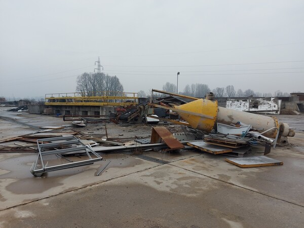 40#7042 Materiale ferroso e macchinari in disuso in vendita - foto 2