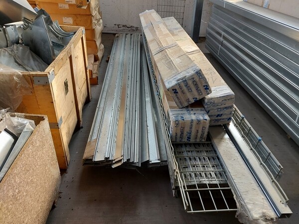 2#7043 Materiale elettrico in vendita - foto 137