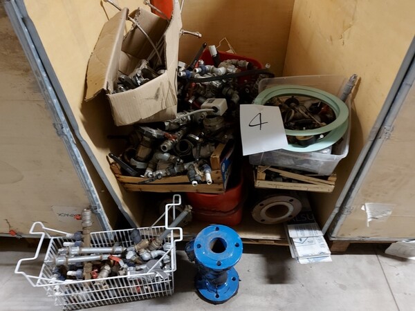 4#7043 Materiale per impianti sanitari in vendita - foto 2
