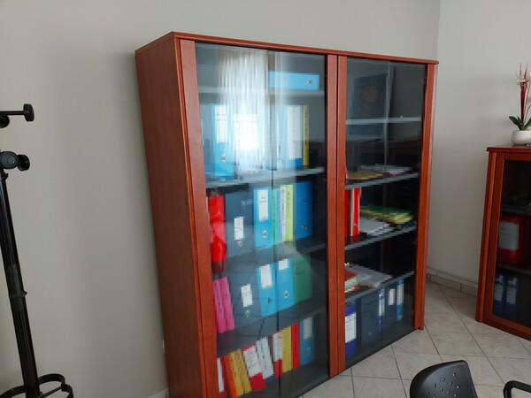 4#7045 Arredi e attrezzature da ufficio in vendita - foto 2