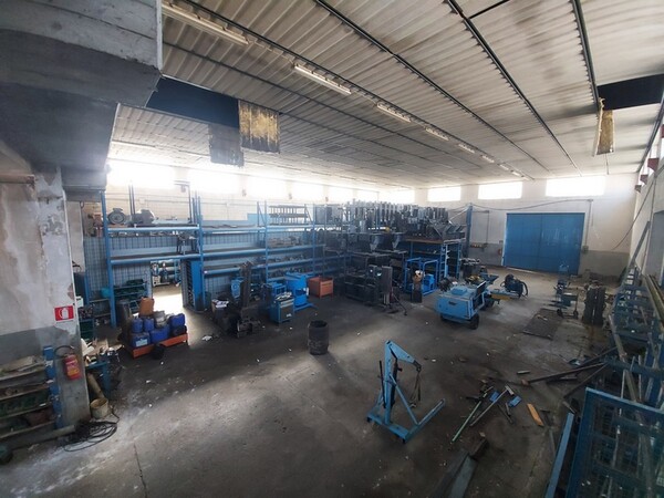 1#7046 Carpenteria metallica e attrezzatura da cantiere in vendita - foto 1