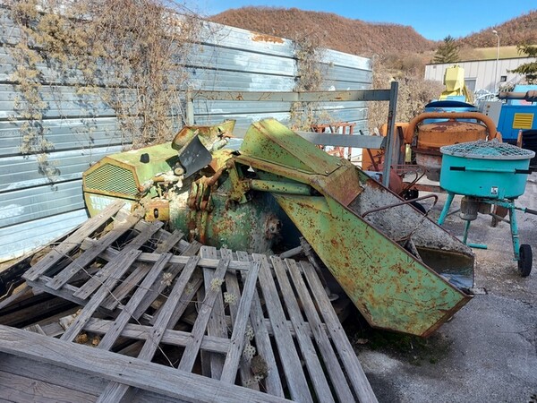 1#7046 Carpenteria metallica e attrezzatura da cantiere in vendita - foto 54