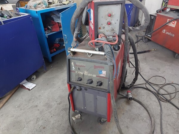 3#7049 Arredi e attrezzature per officina e ufficio in vendita - foto 8