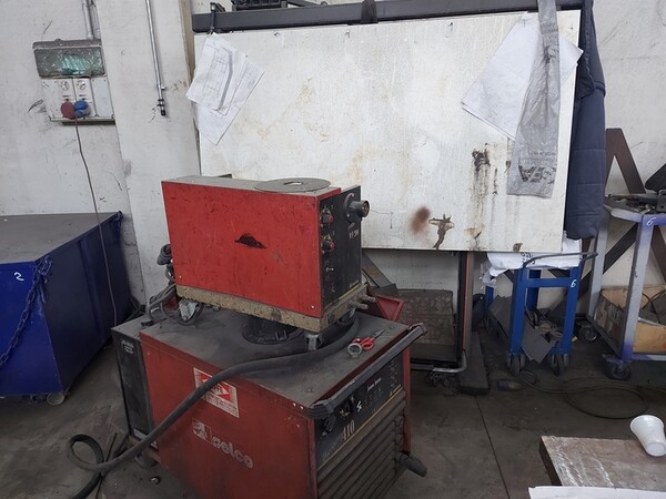 3#7049 Arredi e attrezzature per officina e ufficio in vendita - foto 11