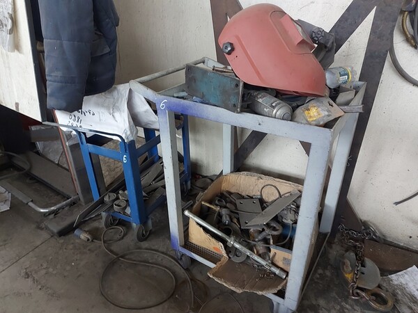 3#7049 Arredi e attrezzature per officina e ufficio in vendita - foto 12