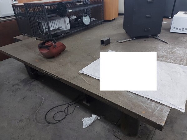 3#7049 Arredi e attrezzature per officina e ufficio in vendita - foto 14