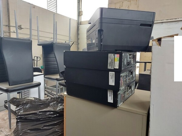 3#7049 Arredi e attrezzature per officina e ufficio in vendita - foto 17