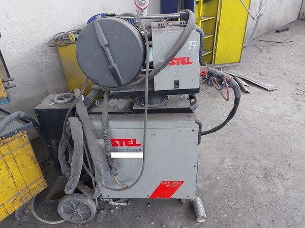 3#7049 Arredi e attrezzature per officina e ufficio in vendita - foto 35