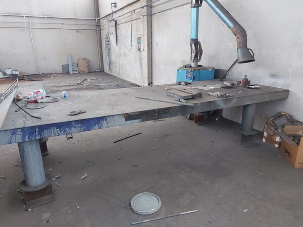 3#7049 Arredi e attrezzature per officina e ufficio in vendita - foto 40