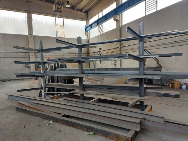 3#7049 Arredi e attrezzature per officina e ufficio in vendita - foto 41