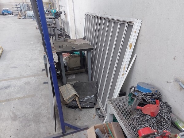 3#7049 Arredi e attrezzature per officina e ufficio in vendita - foto 50