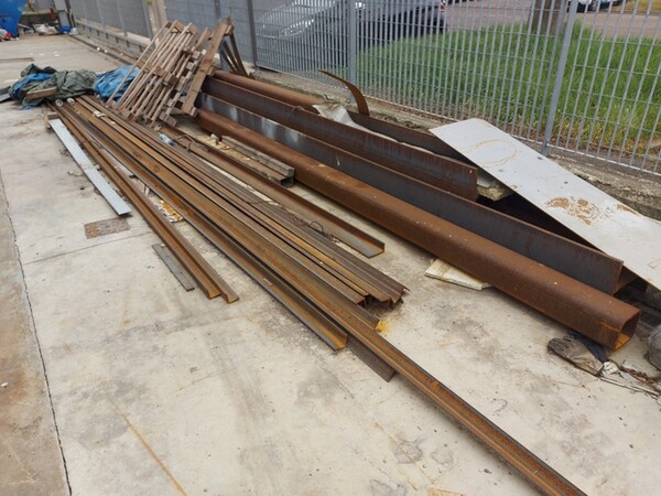 3#7049 Arredi e attrezzature per officina e ufficio in vendita - foto 74
