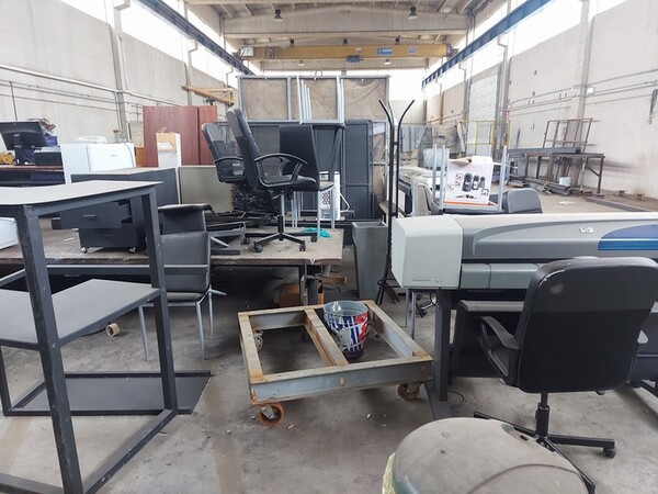 3#7049 Arredi e attrezzature per officina e ufficio in vendita - foto 75