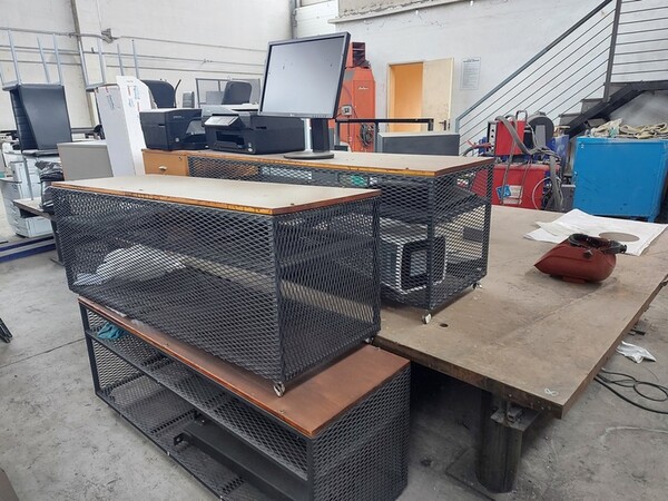 3#7049 Arredi e attrezzature per officina e ufficio in vendita - foto 77