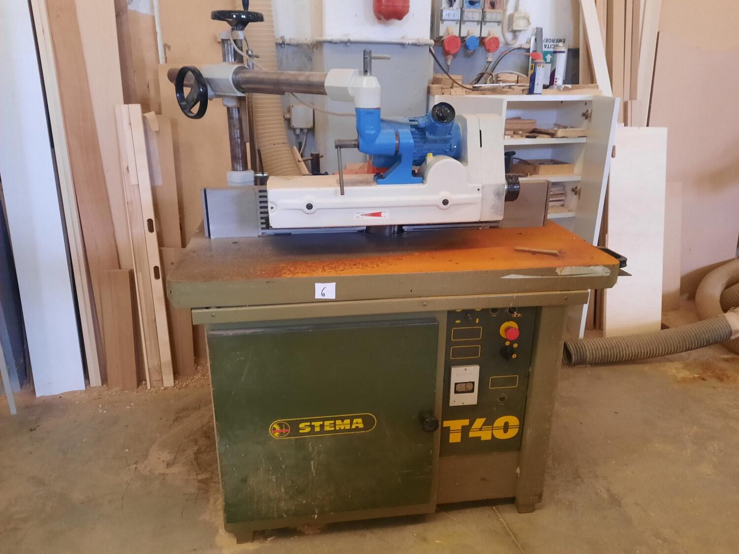 Lot Industrial carpentry machinery