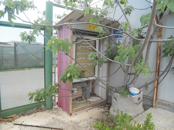 10#7053 Arredamento uso ufficio ed attrezzature informatiche in vendita - foto 2