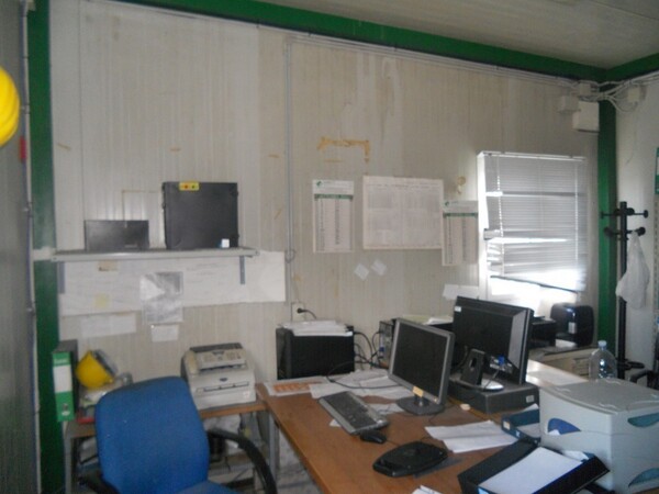 10#7053 Arredamento uso ufficio ed attrezzature informatiche in vendita - foto 5