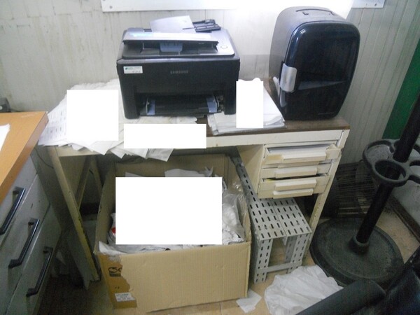 10#7053 Arredamento uso ufficio ed attrezzature informatiche in vendita - foto 13
