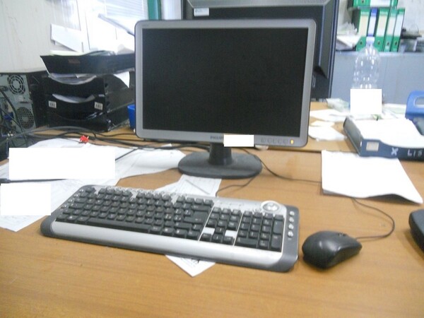 10#7053 Arredamento uso ufficio ed attrezzature informatiche in vendita - foto 29