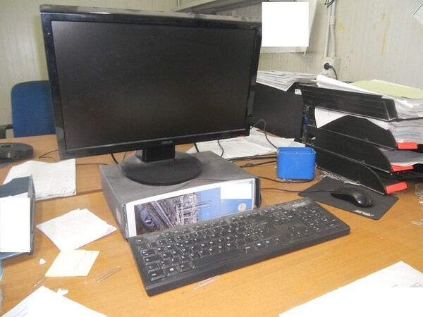 10#7053 Arredamento uso ufficio ed attrezzature informatiche in vendita - foto 32