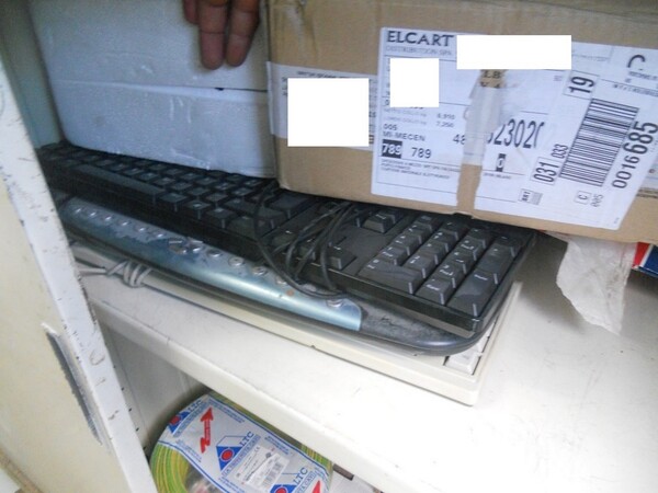 10#7053 Arredamento uso ufficio ed attrezzature informatiche in vendita - foto 38
