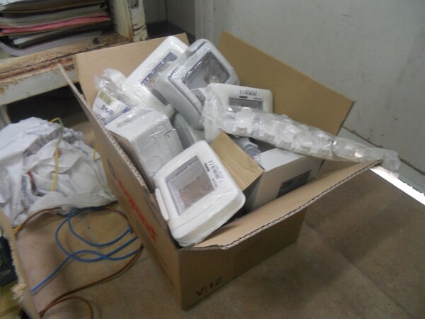 10#7053 Arredamento uso ufficio ed attrezzature informatiche in vendita - foto 41