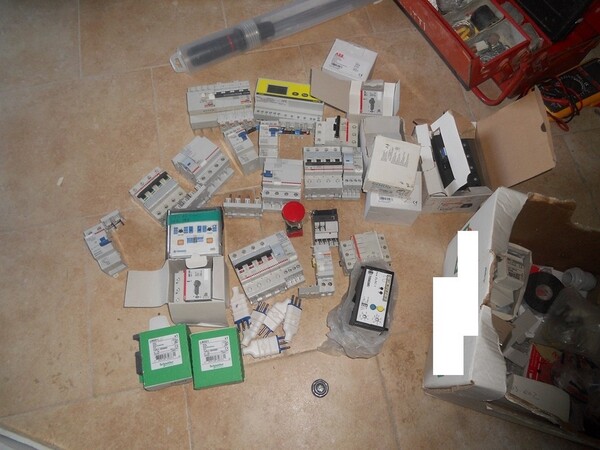 11#7053 Arredamento uso ufficio ed attrezzature informatiche in vendita - foto 20