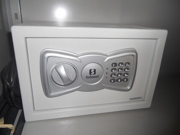 11#7053 Arredamento uso ufficio ed attrezzature informatiche in vendita - foto 57