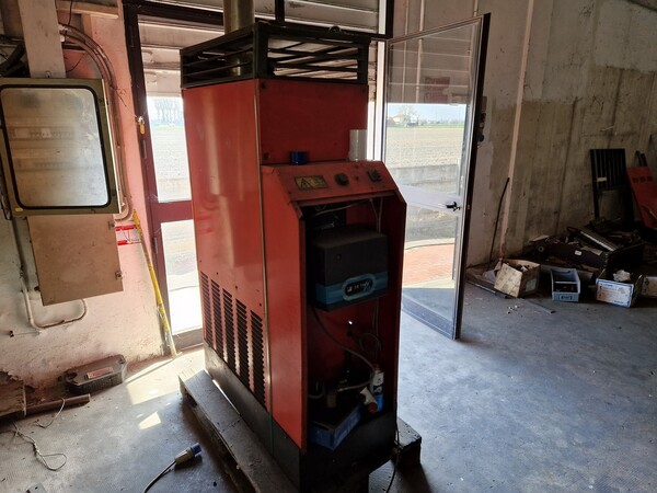 22#7057 Scaffalature e compressori Fiac in vendita - foto 15