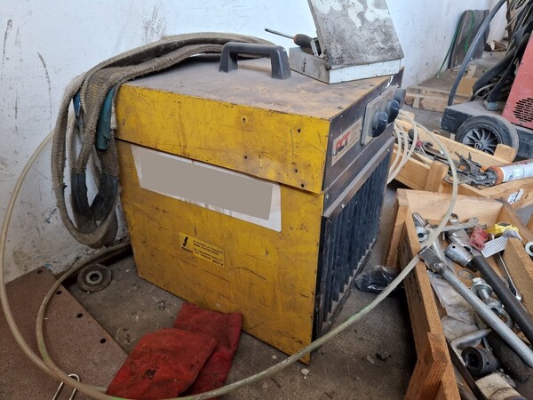 22#7057 Scaffalature e compressori Fiac in vendita - foto 19