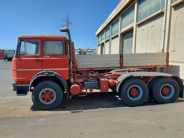 12#7069 Trattore stradale Fiat in vendita - foto 3