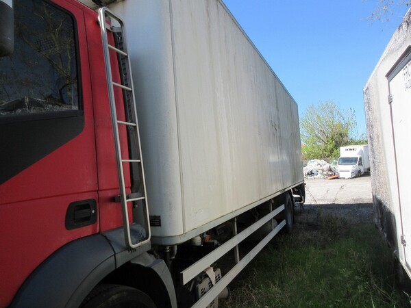 5#7070 Furgone Iveco Stralis in vendita - foto 8