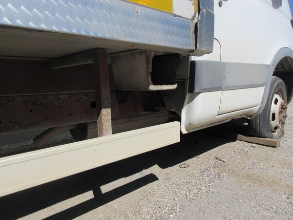 8#7070 Autocarro Iveco Daily con cassone frigorifero in vendita - foto 7