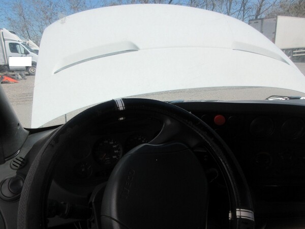 8#7070 Autocarro Iveco Daily con cassone frigorifero in vendita - foto 19